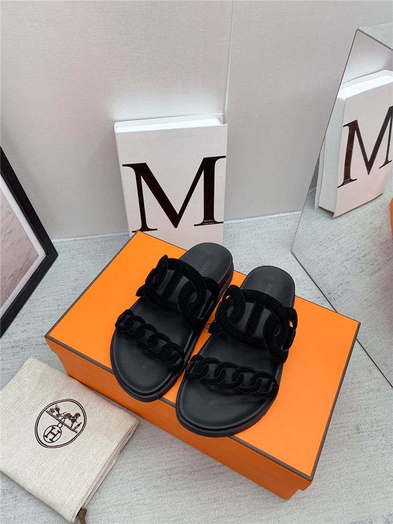 H**me5 couple shoes