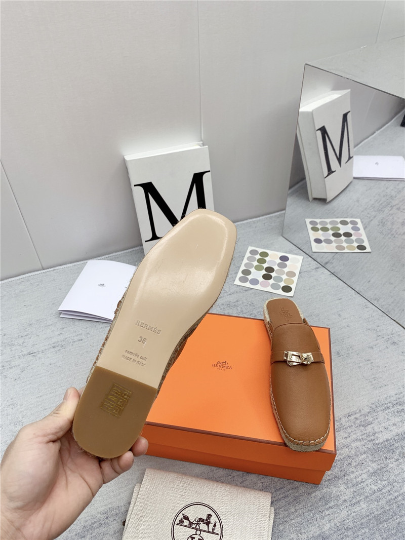 H**me5 loafer slippers