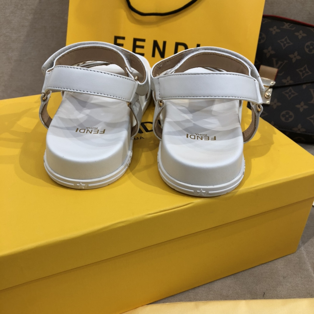 F**di sandals womens