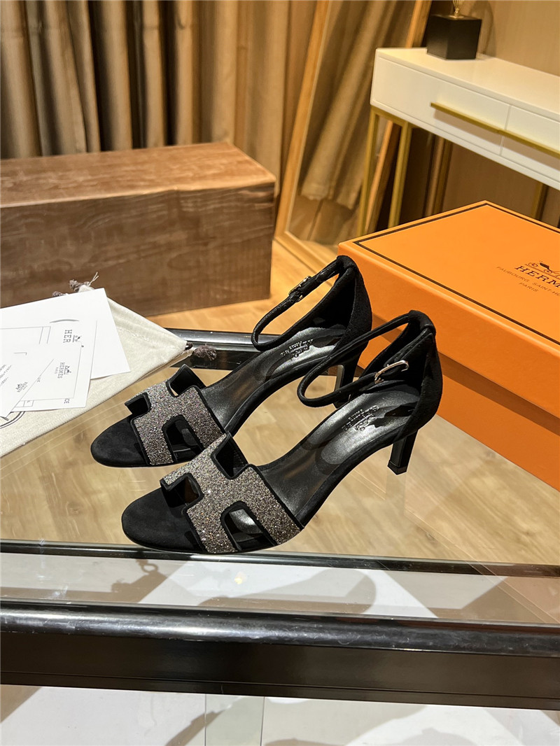 H**me5 high heel sandals