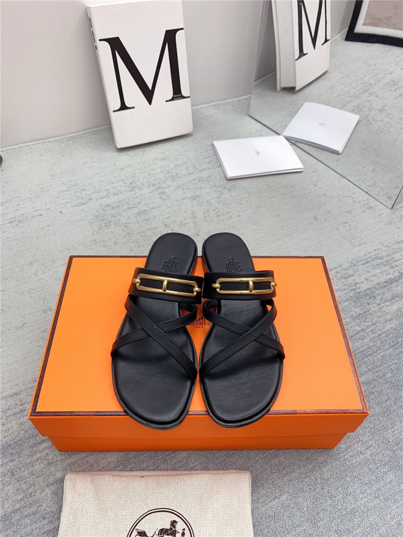 H**me5 flat slippers