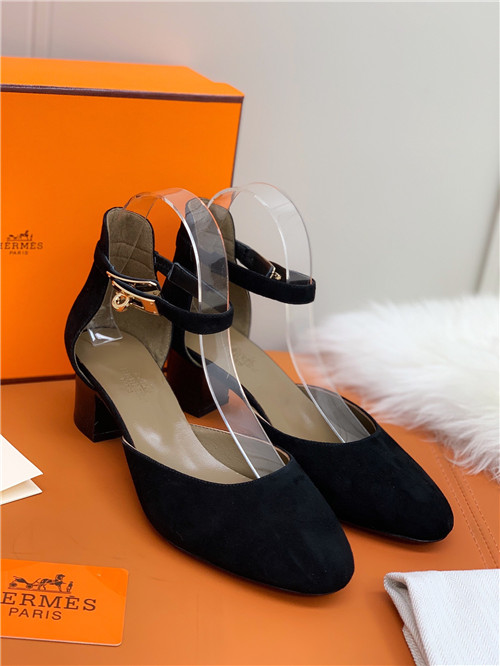 H**me5 kelly sandals