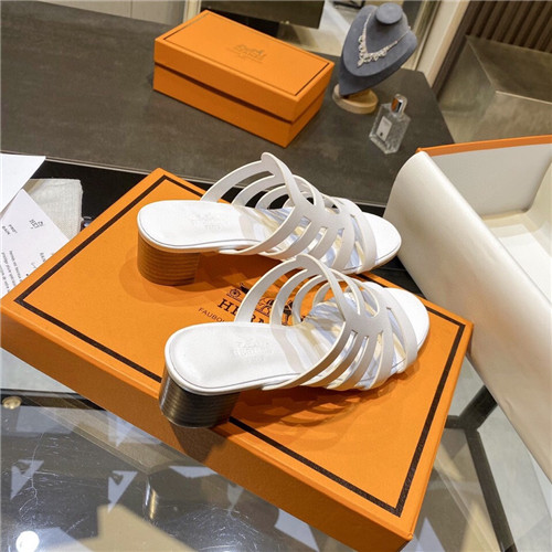 H**me5 kelly heels