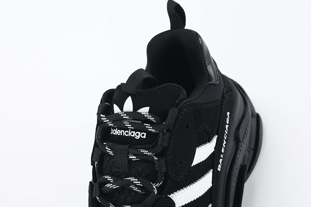 Ba1en*iaga ADS BLACK