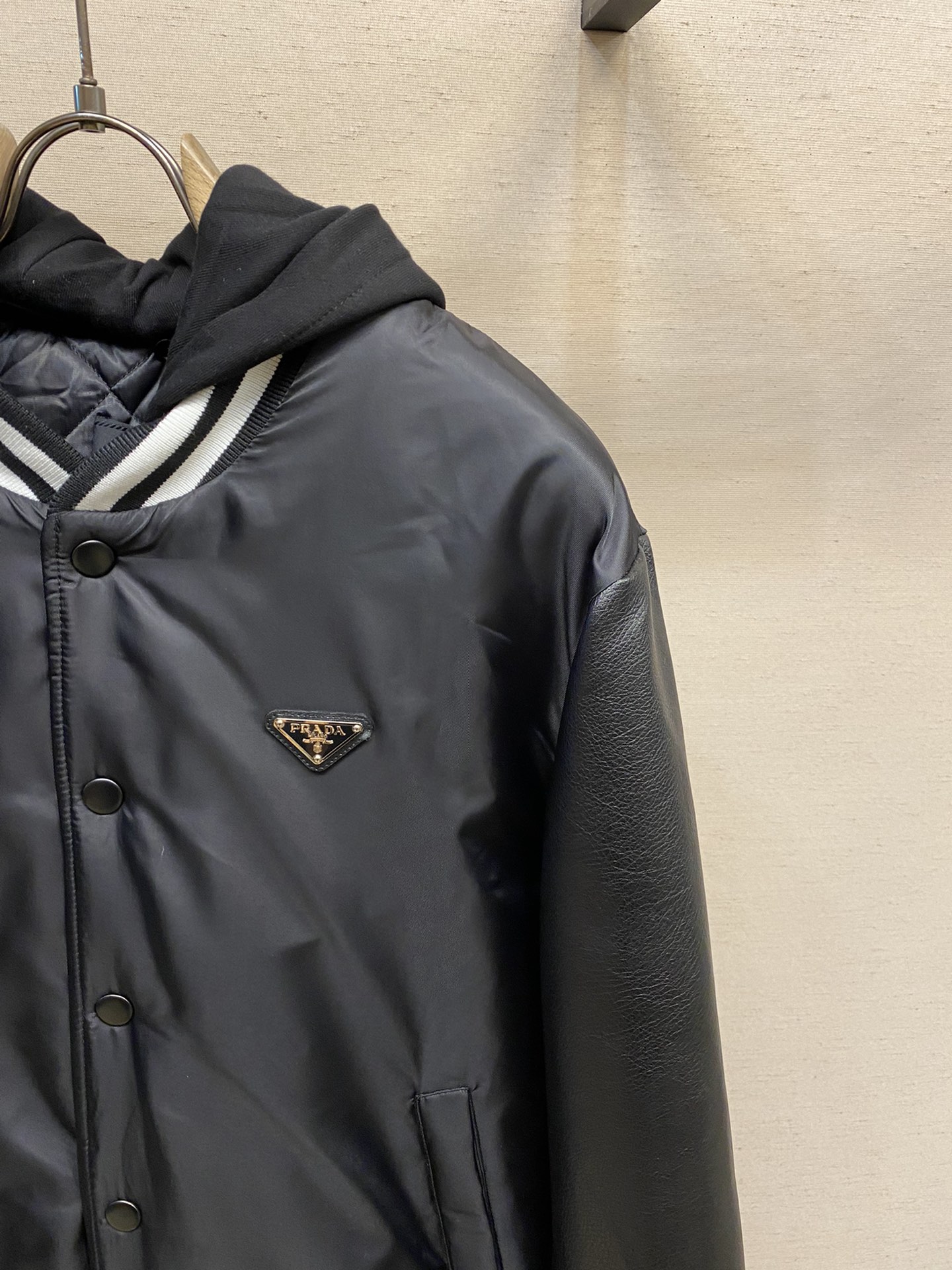 Pra*a Jacket