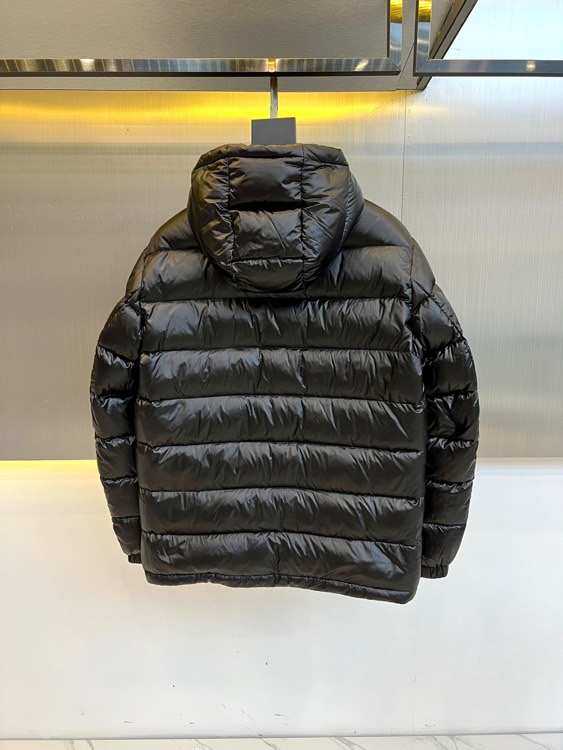 Pra*a Jacket