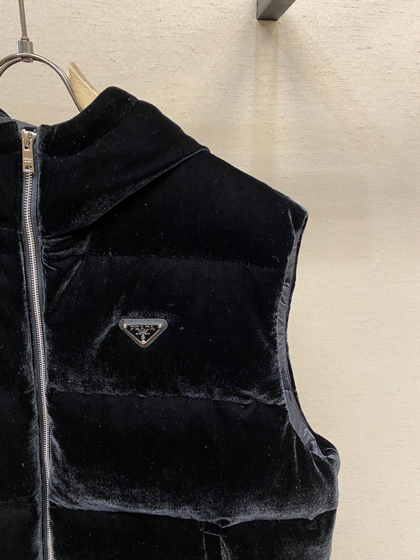 Pra*a Jacket