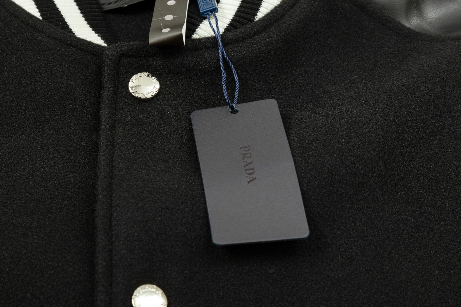 Pra*a Jacket