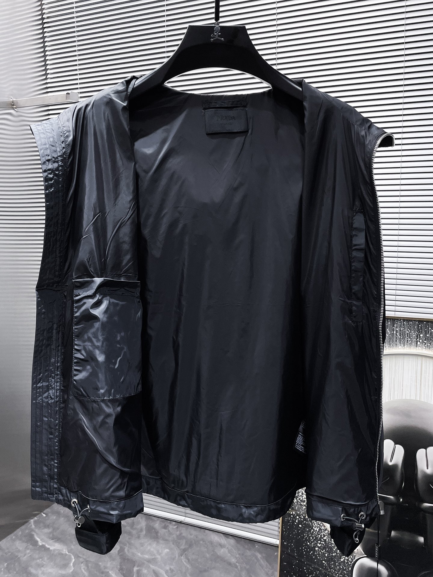 Pra*a Jacket