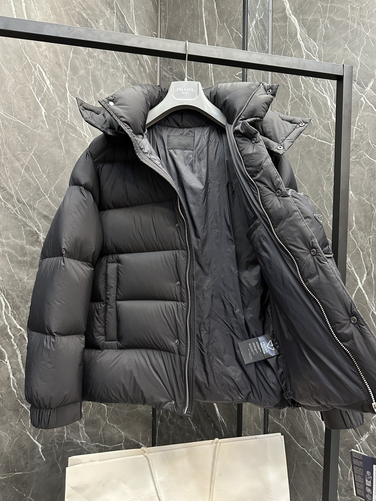 Pra*a Jacket