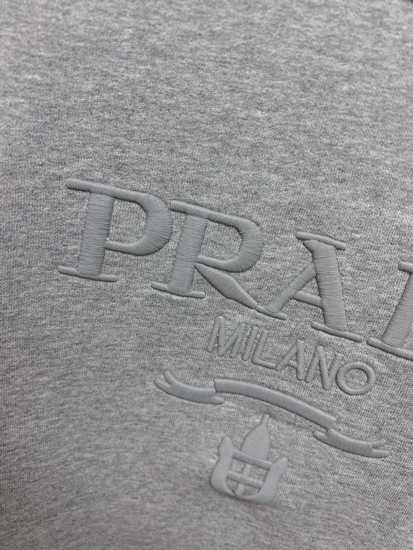 Pra*a Hoodie