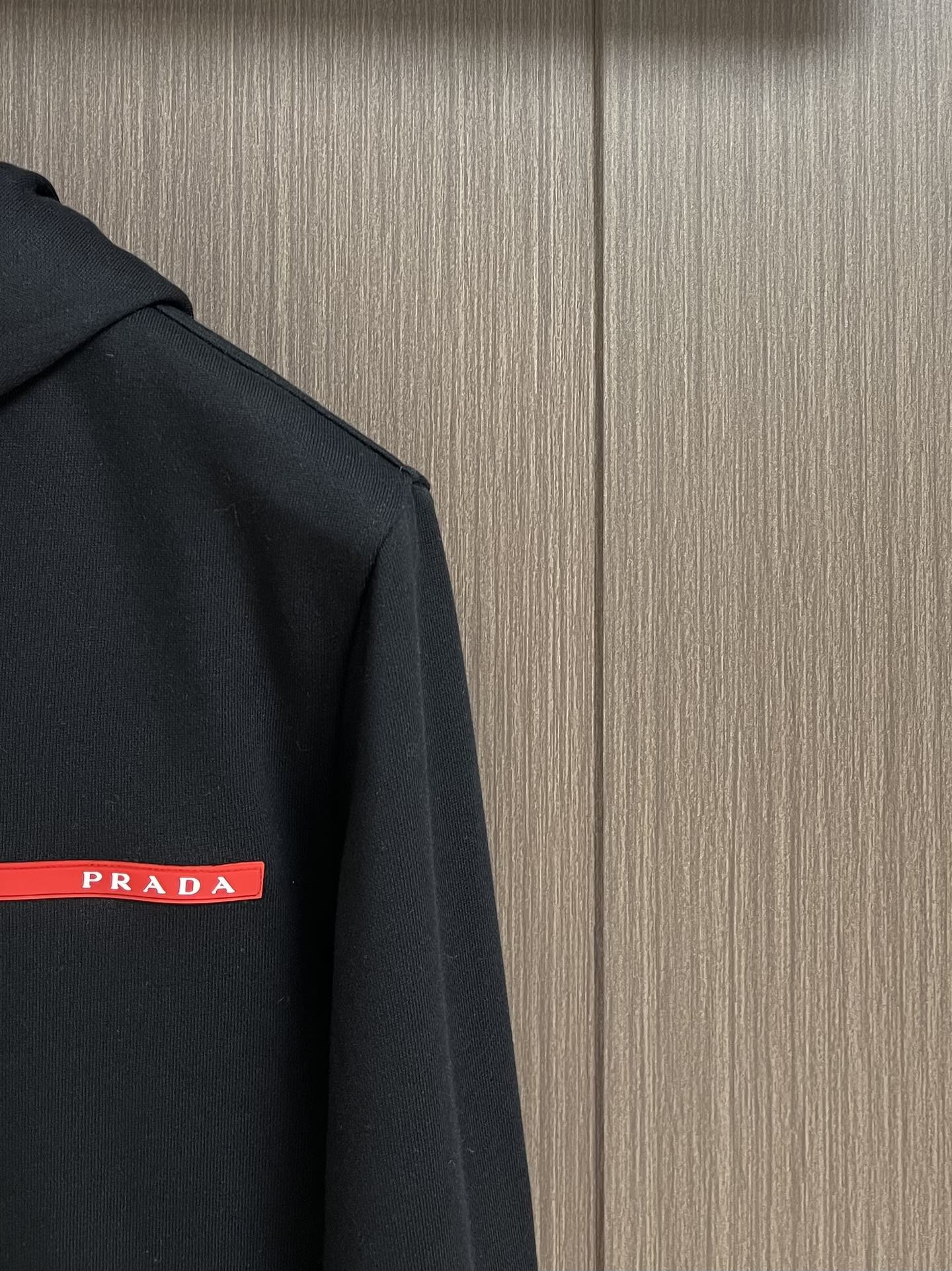 Pra*a Hoodie
