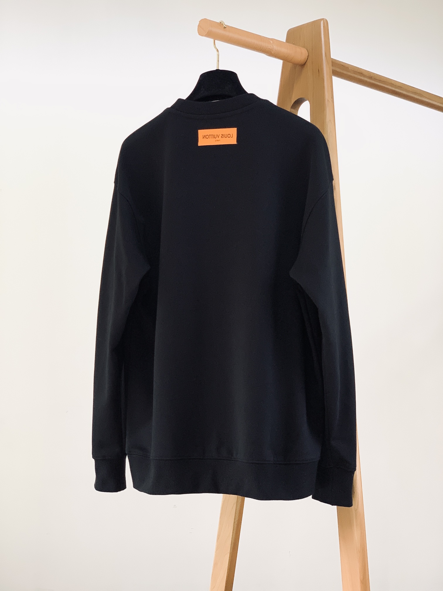 L0vis Vvtt0n Hoodie
