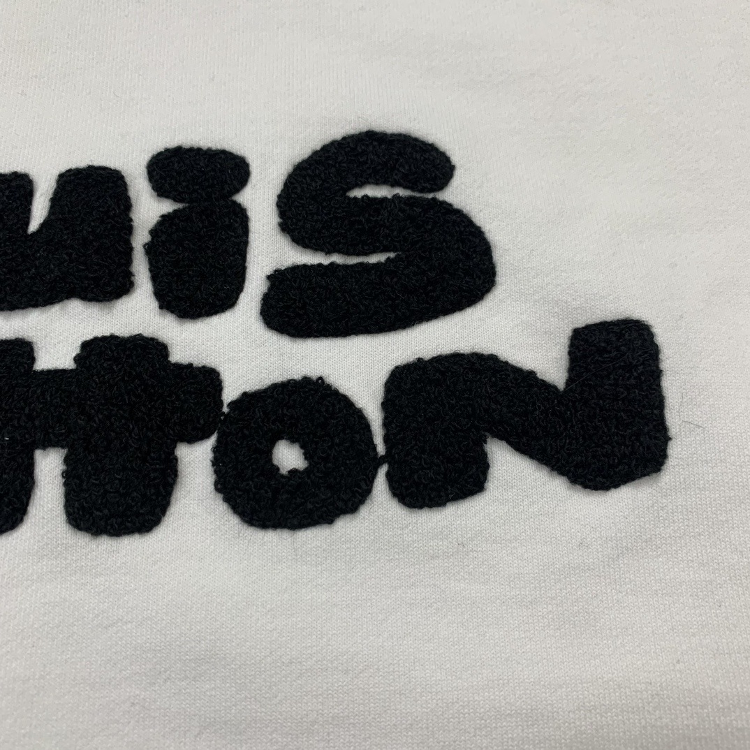 L0vis Vvtt0n Hoodie