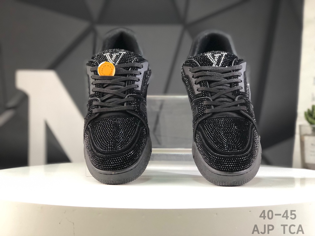 L0vis Vvtt0n Trainer Crystal Embellished Sneakers Replica