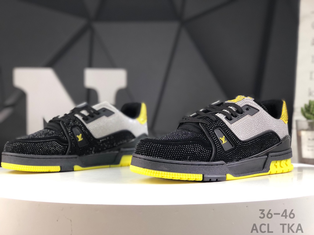 L0vis Vvtt0n Trainer Crystal Embellished Sneakers Replica