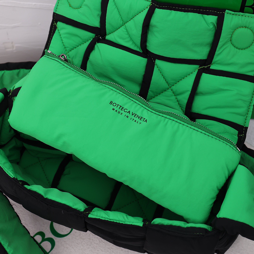 Best Replica B0tt*ga Ven*ta Bags(ColaReps)