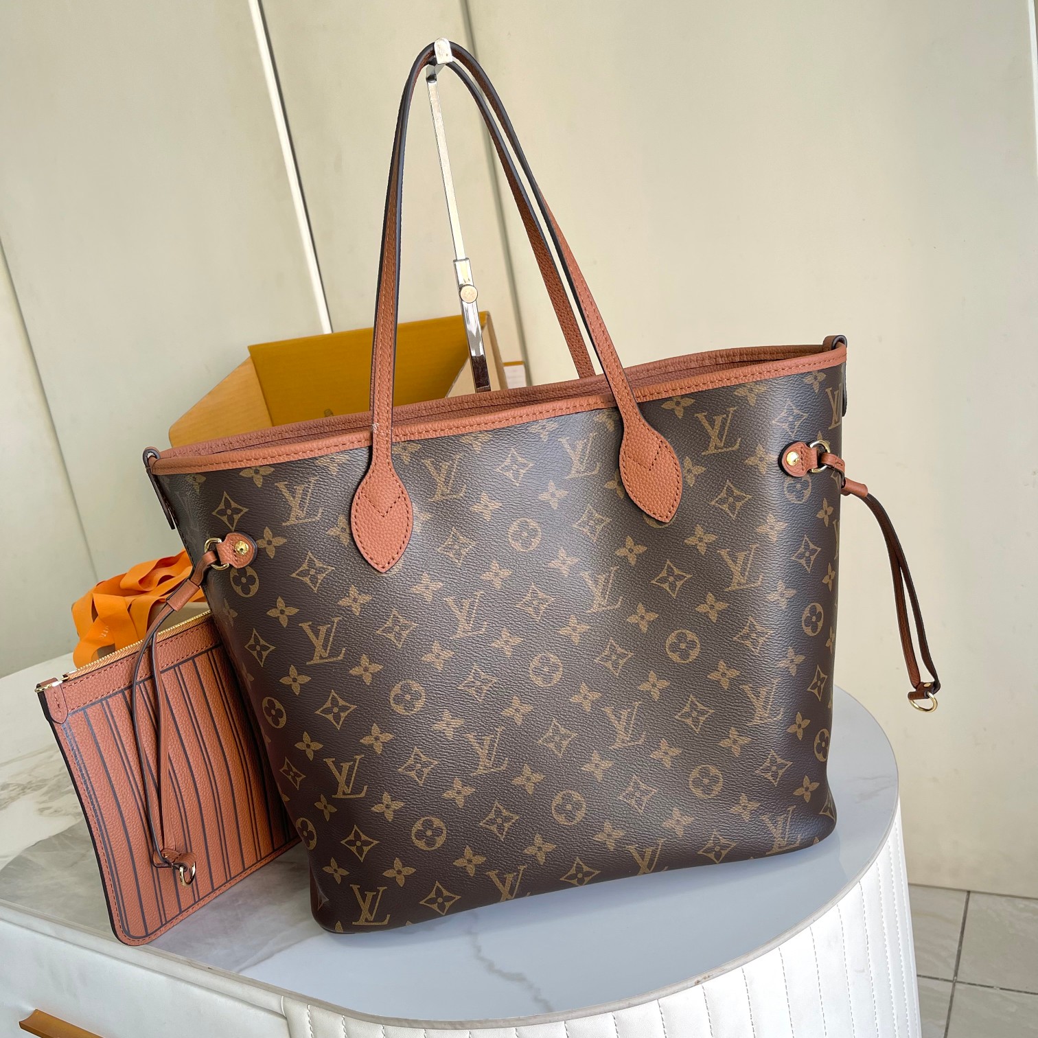 L0vis Vvtt0n Damier Azur Bag