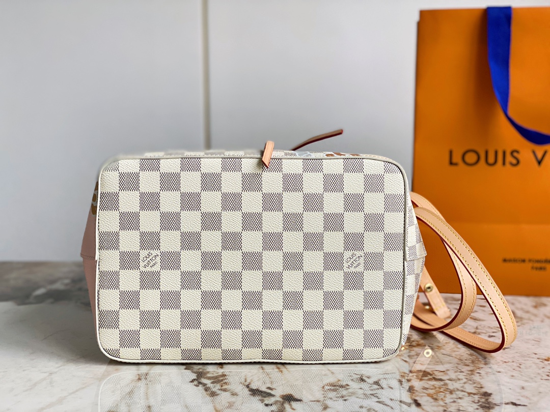 L0vis Vvtt0n Damier Azur