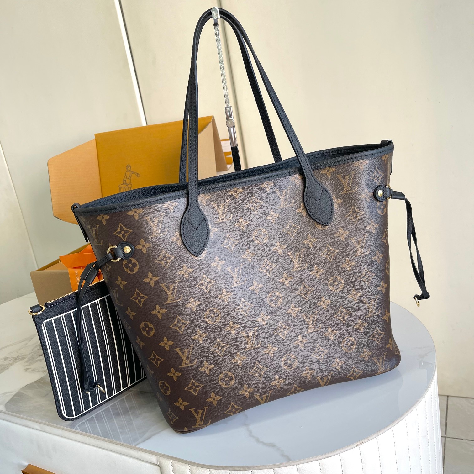 L0vis Vvtt0n Damier Azur
