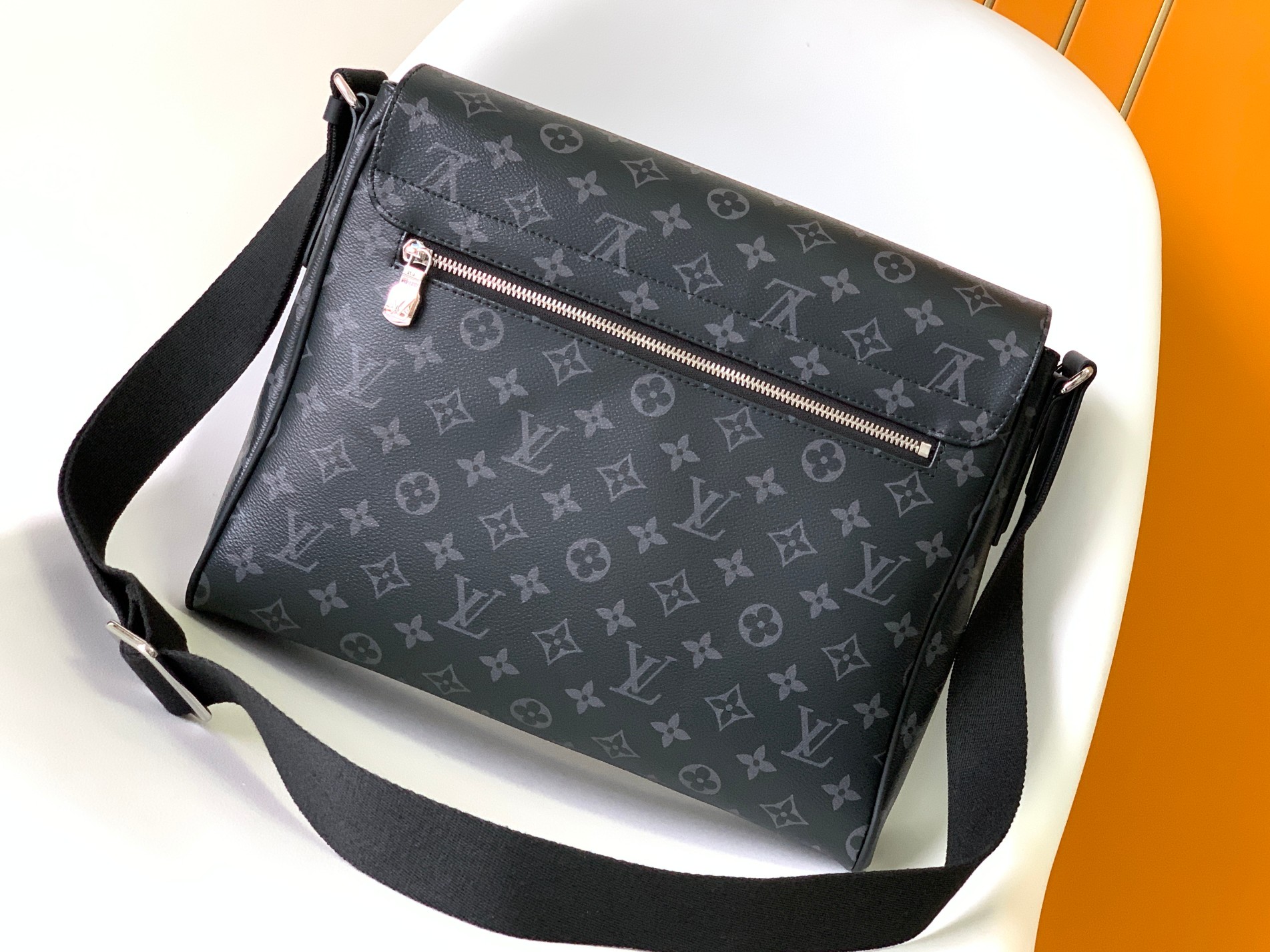 L0vis Vvtt0n Damier Ebene