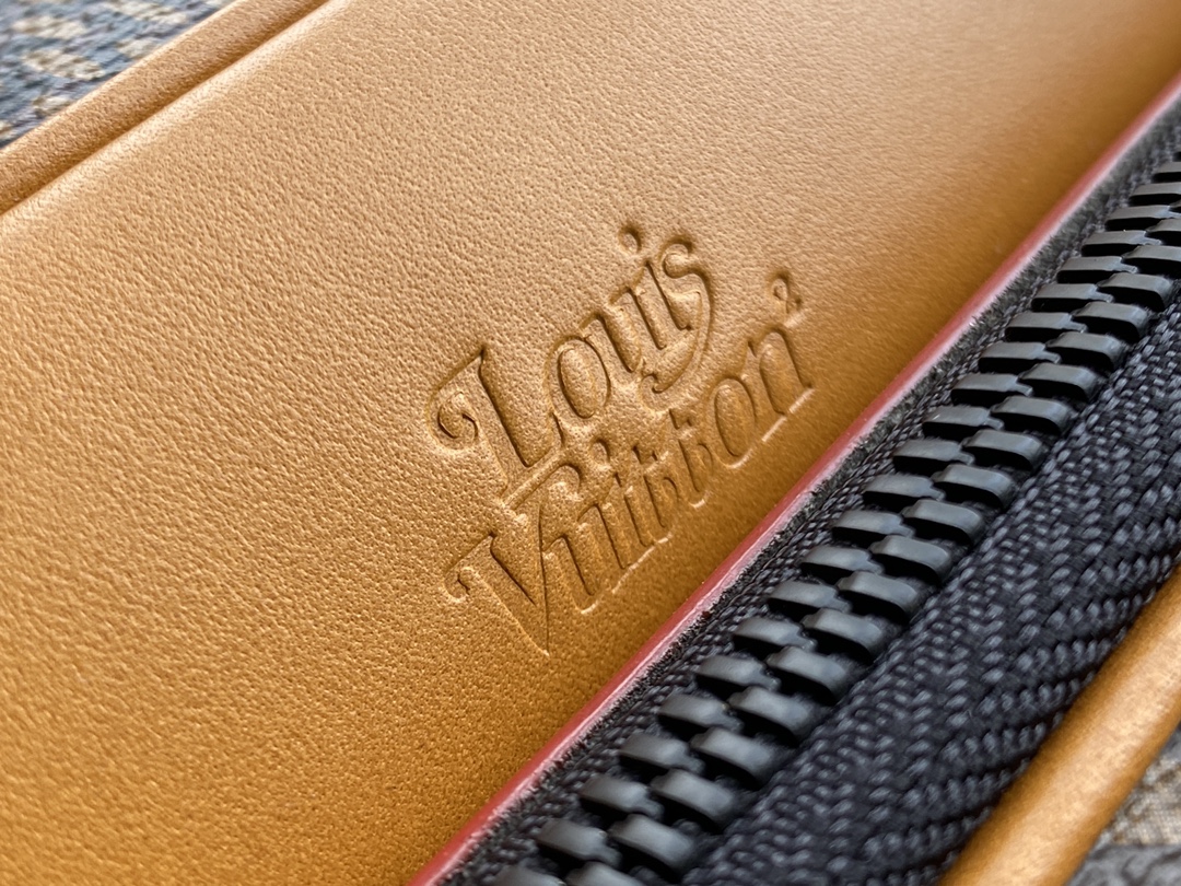L0vis Vvtt0n Damier Ebene