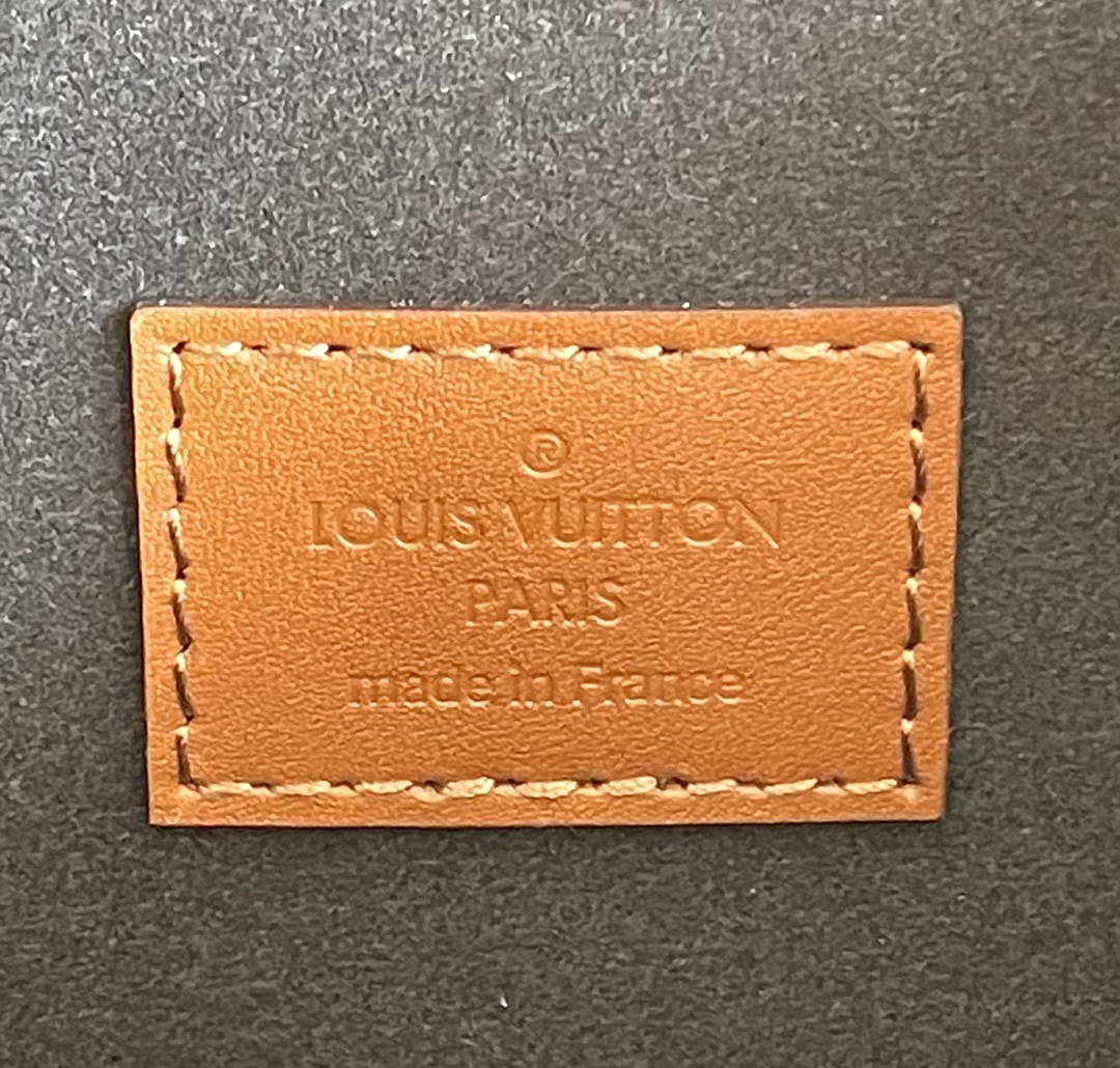 L0vis Vvtt0n Dauphine