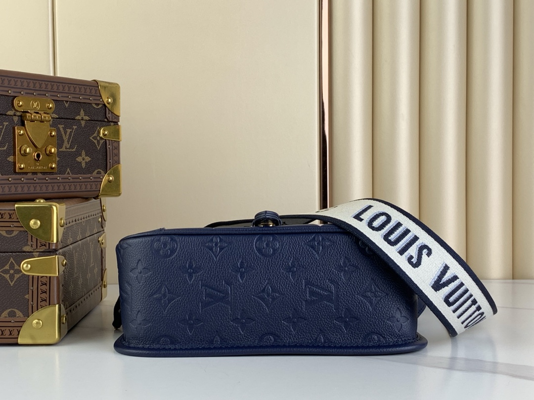 L0vis Vvtt0n Monogram Empreinte