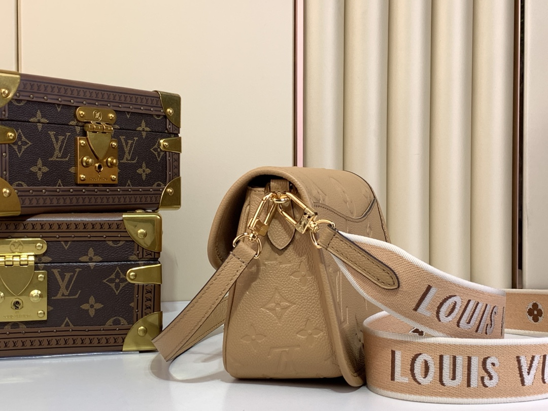 L0vis Vvtt0n Monogram Empreinte
