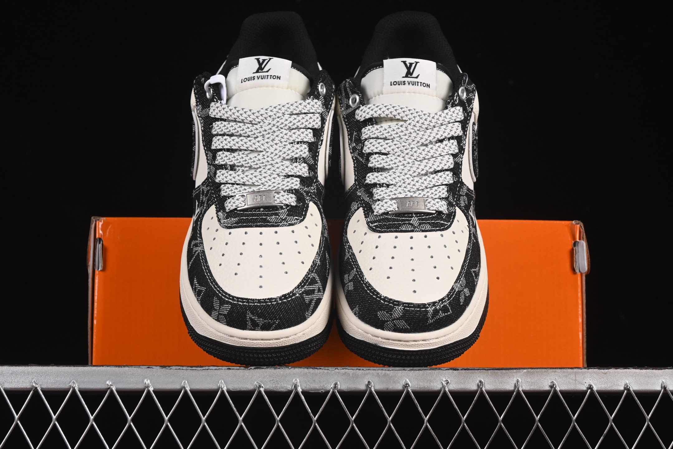 Nike Air Force 1